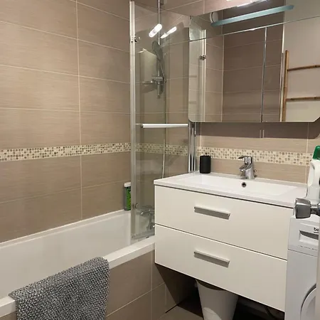 2 Pieces Vue Sur Jardin Apartment *