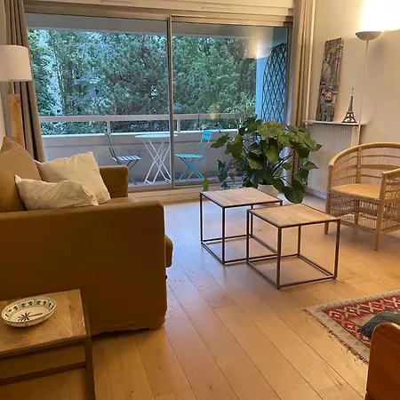 Apartment 2 Pieces Vue Sur Jardin